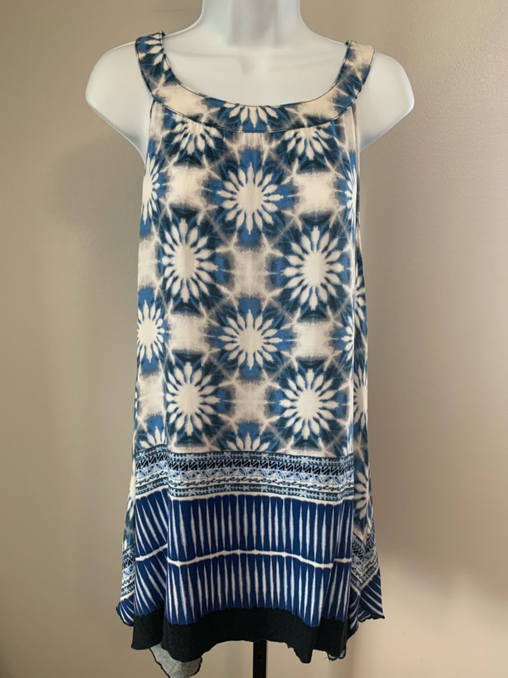Cato Est 1946 Blue, Gray and Cream Tie-Dye Sleeveless Top with Scoop Neck